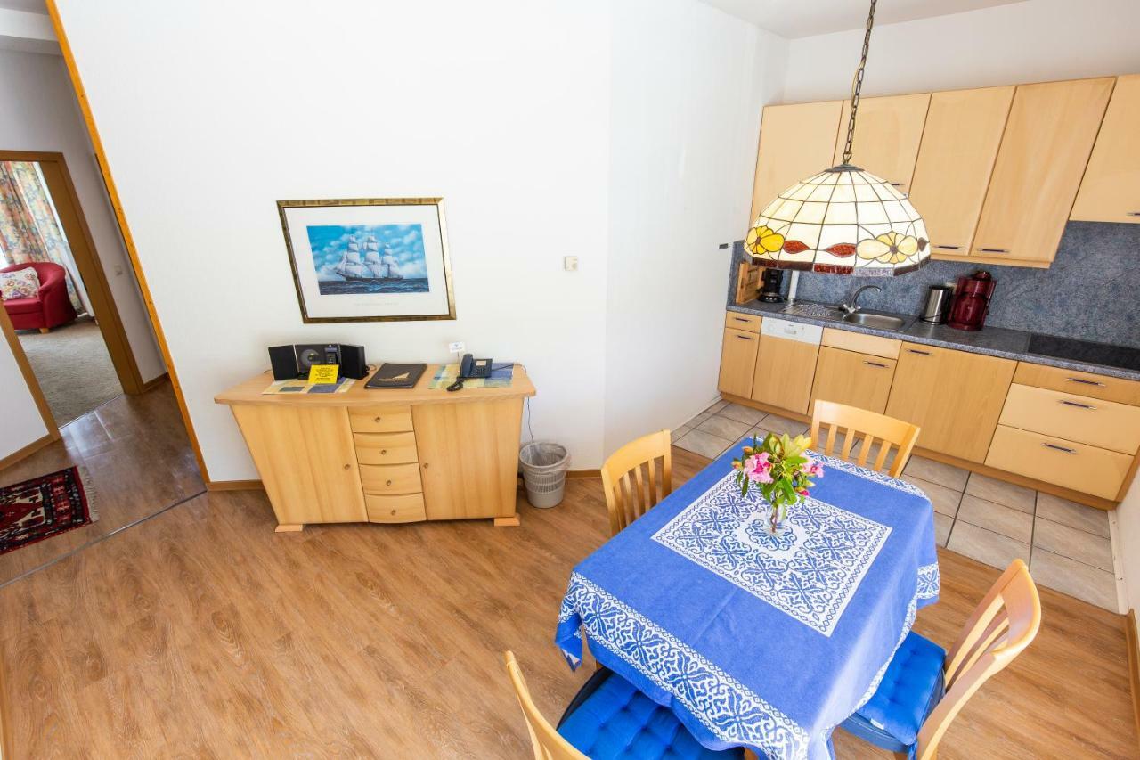 Hotel Pension Cafe Hasler Бодман-Лудвигсхафен Екстериор снимка
